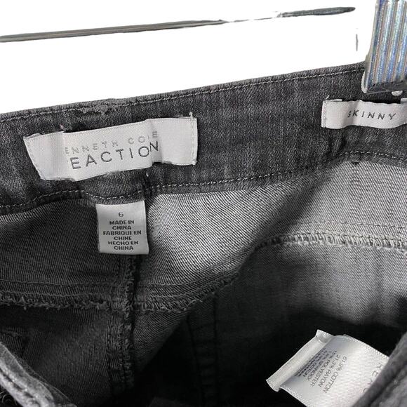 Kenneth Cole Reaction Womens 6 Distressed Low Rise Black Skinny Jeans Stretch - Picture 2 of 9